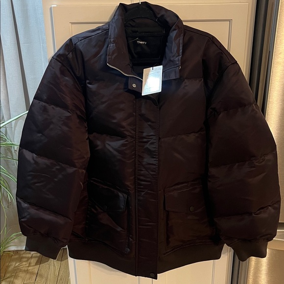 ‼️DELETING SAT‼️Theory oversized quilted puffer down jacket - new with tags - Picture 2 of 4